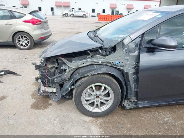 2020 TOYOTA PRIUS LE 6
