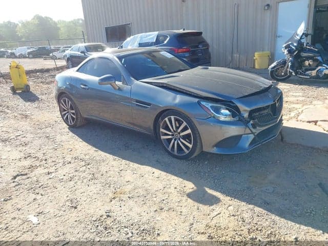 2018 MERCEDES-BENZ SLC 300 - 1