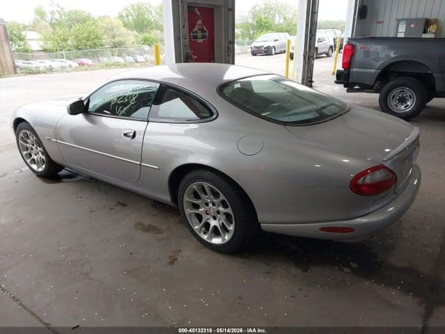 2000 JAGUAR XK8 3