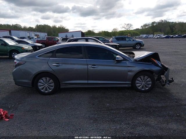 2017 HYUNDAI SONATA HYBRID SE 13
