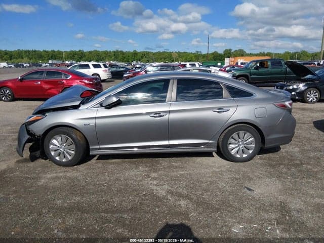 2017 HYUNDAI SONATA HYBRID SE 14