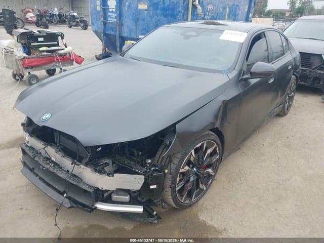 2026 BMW 550E XDRIVE 2