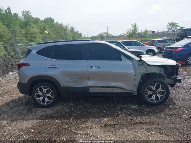 2021 KIA SELTOS EX 14