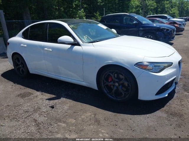 2017 ALFA ROMEO GIULIA TI RWD
