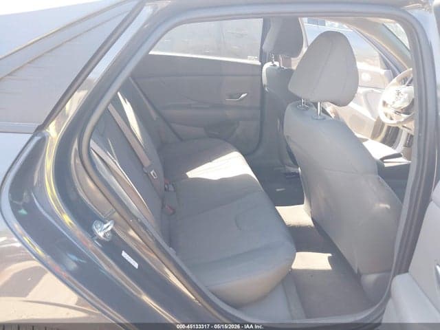 2023 HYUNDAI ELANTRA SE 8