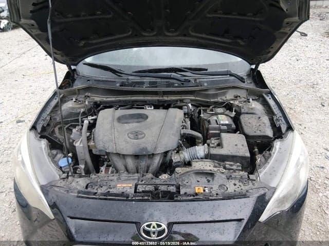 2019 TOYOTA YARIS LE 10
