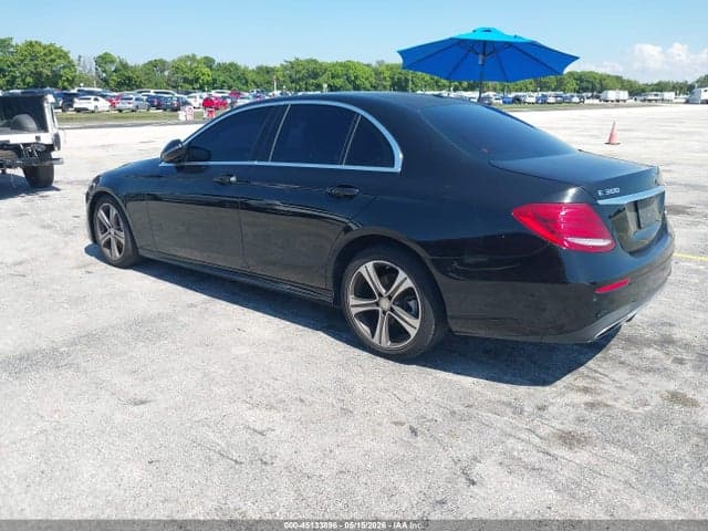 2017 MERCEDES-BENZ E 300 3