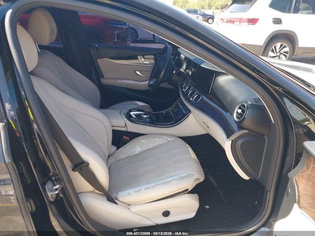 2017 MERCEDES-BENZ E 300 5