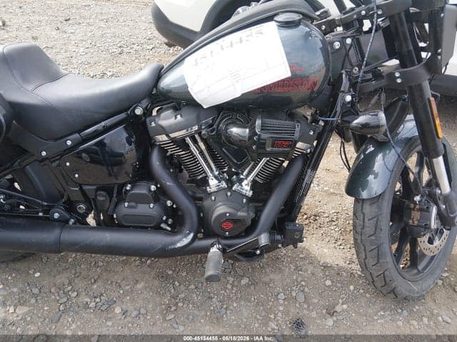 2025 HARLEY-DAVIDSON FXLRST 8