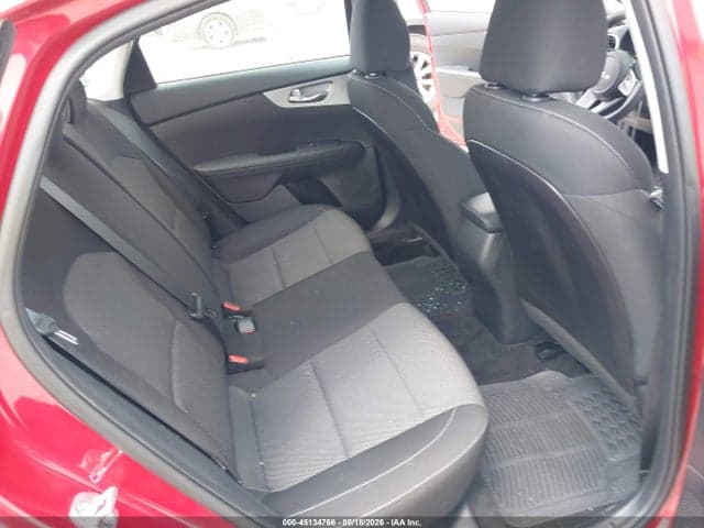 2022 KIA FORTE LXS 8