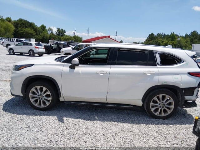 2021 TOYOTA HIGHLANDER LIMITED 15