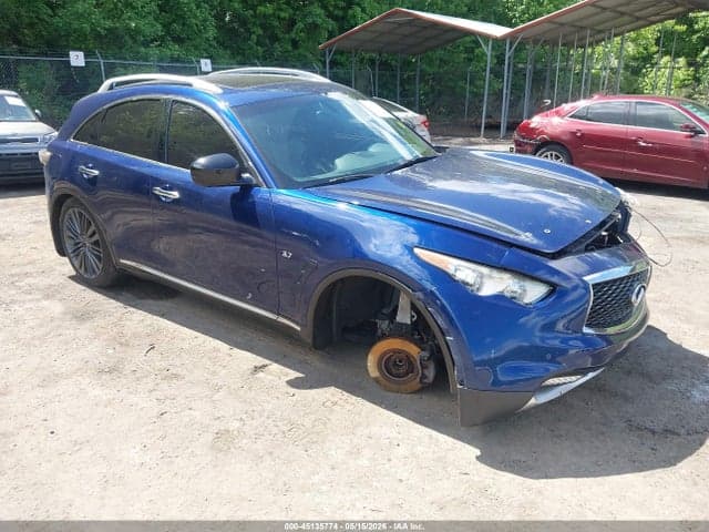 2017 INFINITI QX70