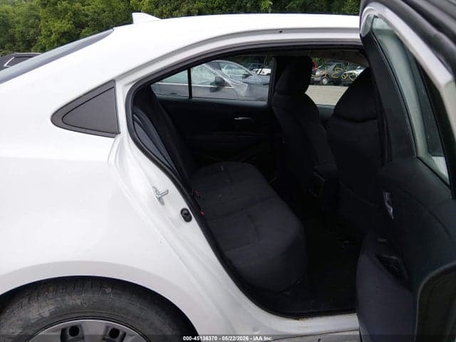2021 TOYOTA COROLLA LE 8