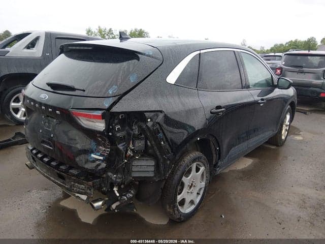 2020 FORD ESCAPE SE 4