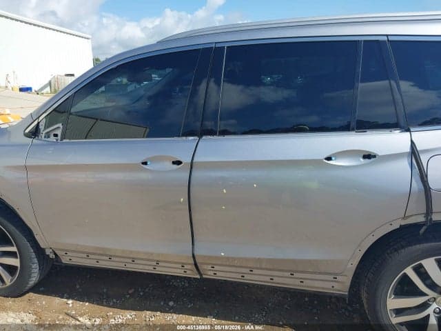 2017 HONDA PILOT TOURING 15