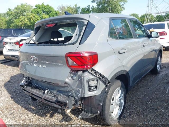 2021 HYUNDAI VENUE SE 4