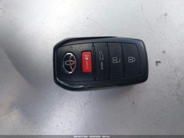 2026 TOYOTA CAMRY SE 11