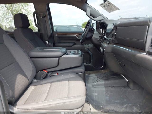 2024 CHEVROLET SILVERADO 1500 5