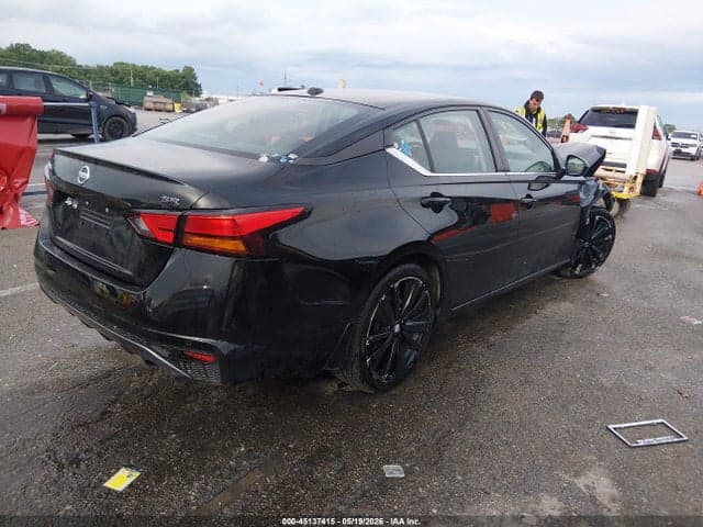 2022 NISSAN ALTIMA SR FWD 4