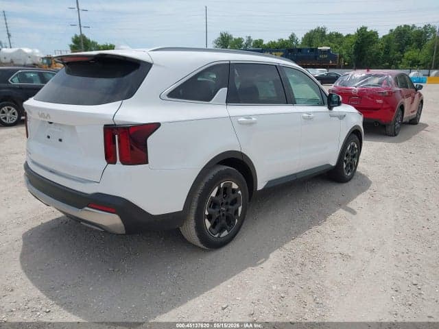 2024 KIA SORENTO S 4