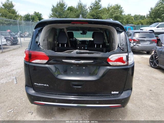 2018 CHRYSLER PACIFICA TOURING L 17