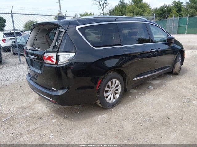 2018 CHRYSLER PACIFICA TOURING L 4