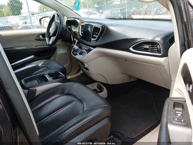 2018 CHRYSLER PACIFICA TOURING L 5