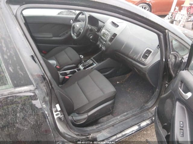 2017 KIA FORTE LX 5