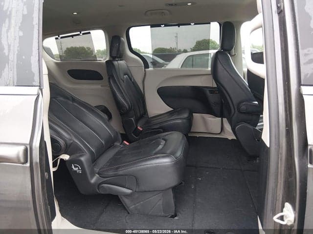2020 CHRYSLER PACIFICA TOURING L 8