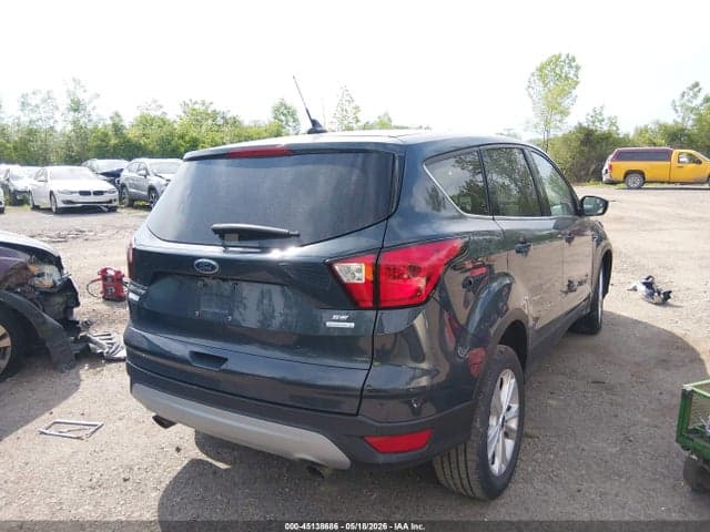 2019 FORD ESCAPE SE 4