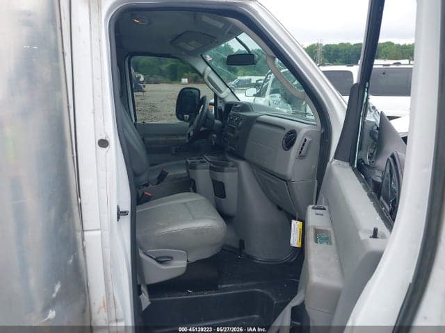 2022 FORD E-450 CUTAWAY 7