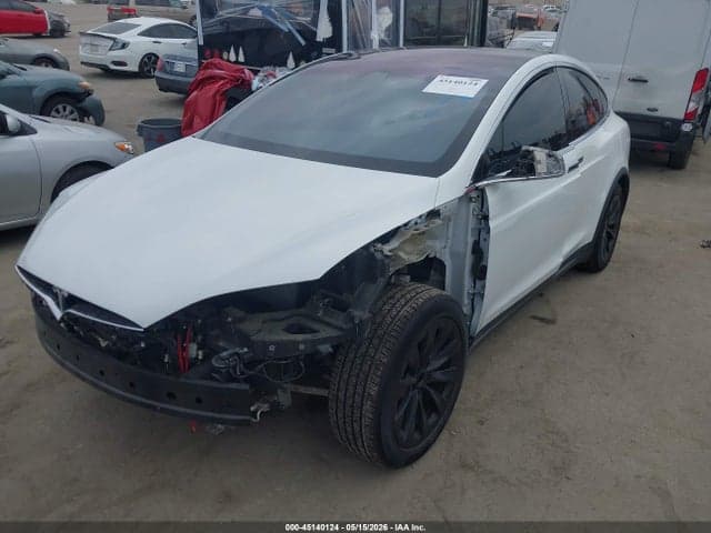 2020 TESLA MODEL X 2
