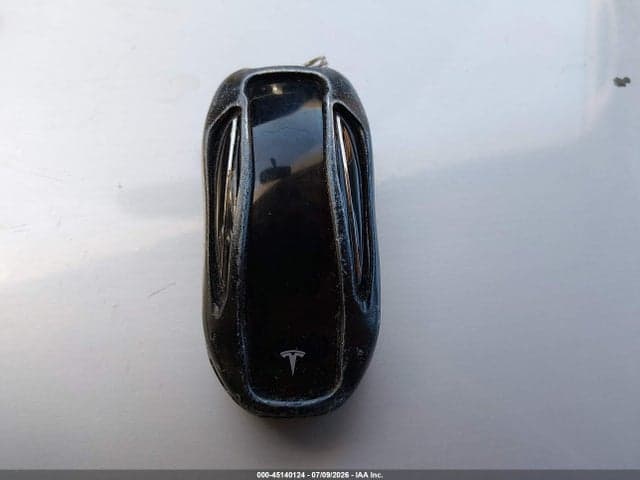2020 TESLA MODEL X 11