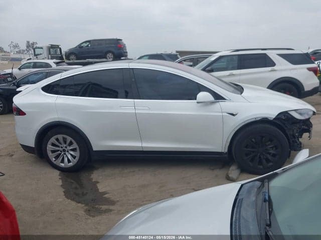 2020 TESLA MODEL X 14
