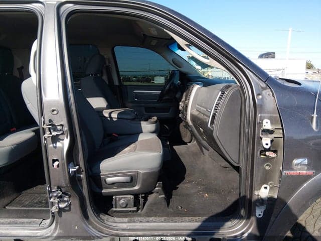 2017 RAM 2500 BIG HORN 4X4 6'4 BOX 5