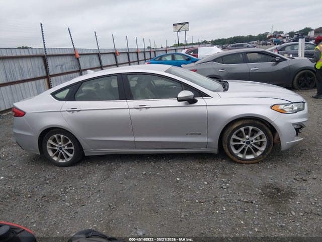 2019 FORD FUSION HYBRID SE 13