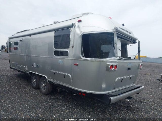 2025 AIRSTREAM POTTERY 3