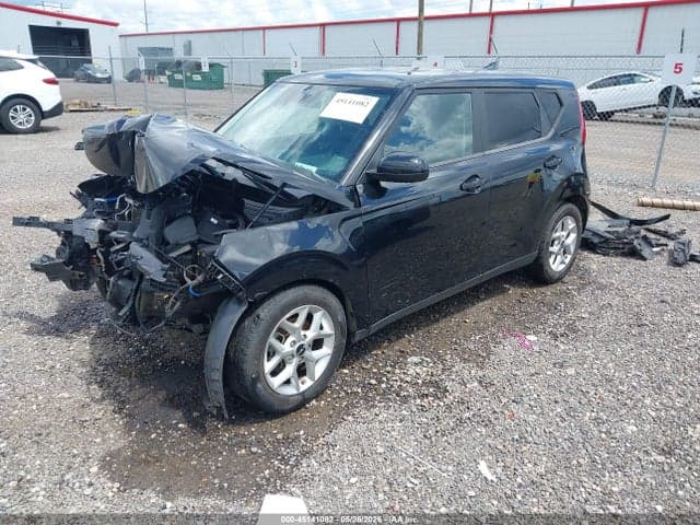 2022 KIA SOUL LX 2