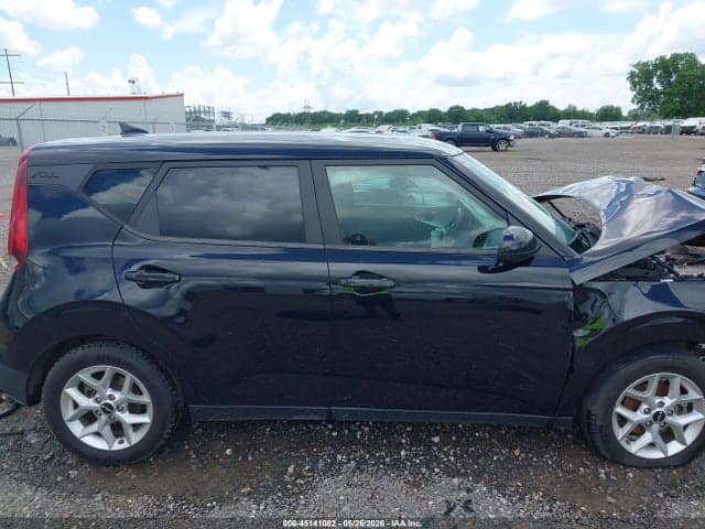2022 KIA SOUL LX 14
