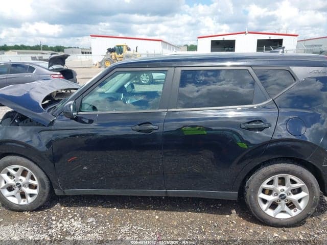 2022 KIA SOUL LX 15
