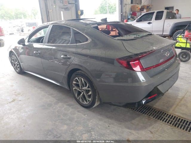 2022 HYUNDAI SONATA SEL 3