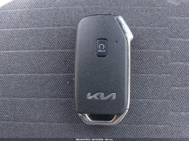 2023 KIA SELTOS S 11