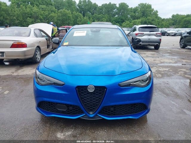 2022 ALFA ROMEO GIULIA VELOCE AWD 12