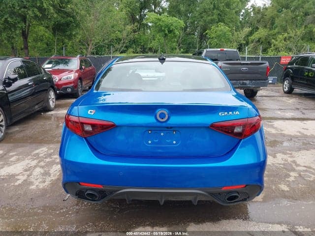 2022 ALFA ROMEO GIULIA VELOCE AWD 16
