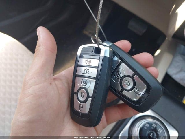 2021 FORD ESCAPE SE 11