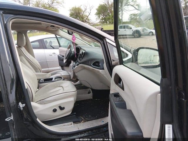 2020 CHRYSLER PACIFICA LIMITED 5