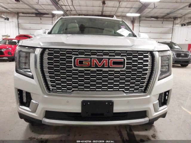 2022 GMC YUKON XL 4WD DENALI 12