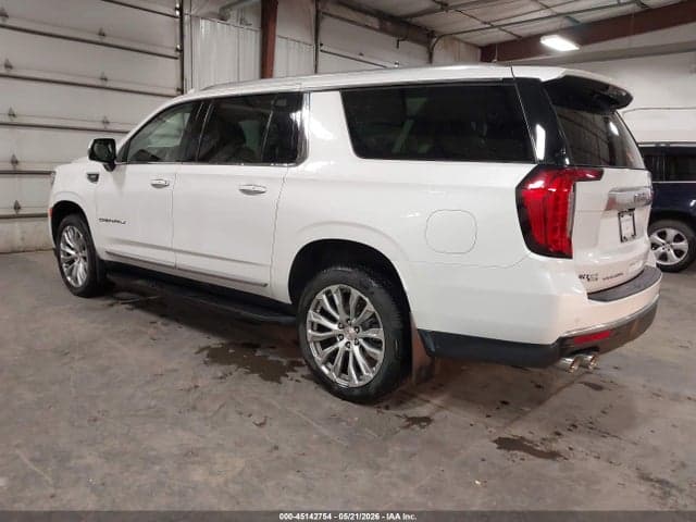 2022 GMC YUKON XL 4WD DENALI 3