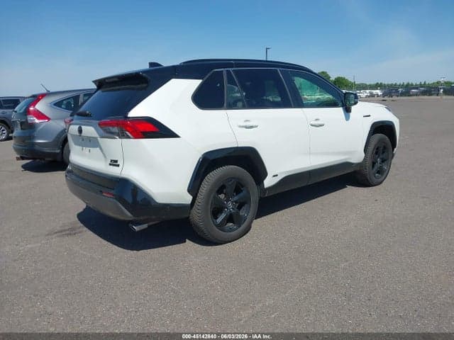 2020 TOYOTA RAV4 HYBRID XSE 4