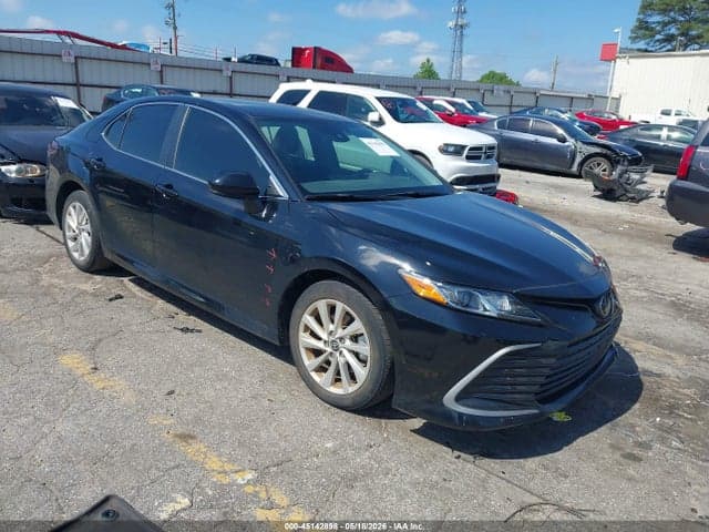 2024 TOYOTA CAMRY LE 1